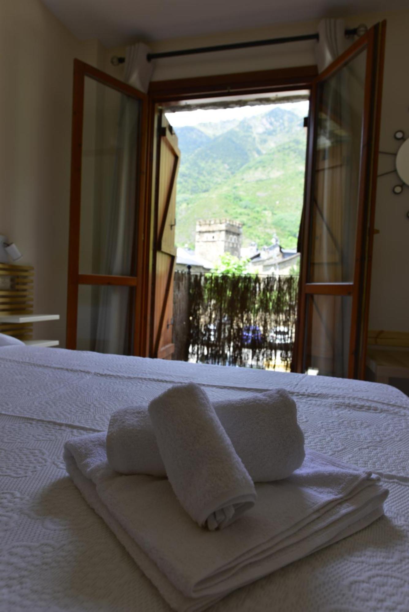 El Mirador De Las Tucas Benasque Luaran gambar
